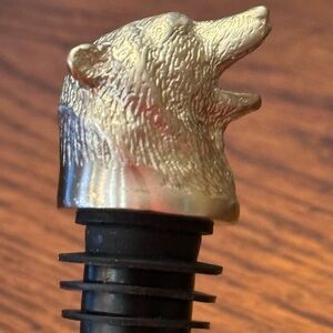 Pewter wolf face bottle topper and pourer
